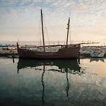 Marina Harbour 18 By Destination Algarve *
