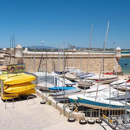 Marina Harbour 18 By Destination Algarve 拉哥斯