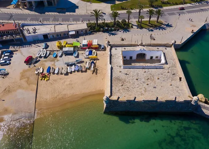 Marina Harbour 18 By Destination Algarve