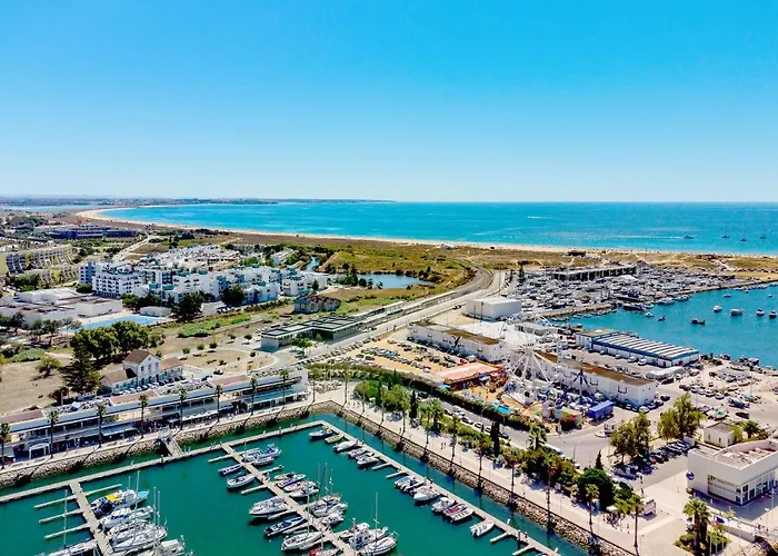 Marina Harbour 18 By Destination Algarve