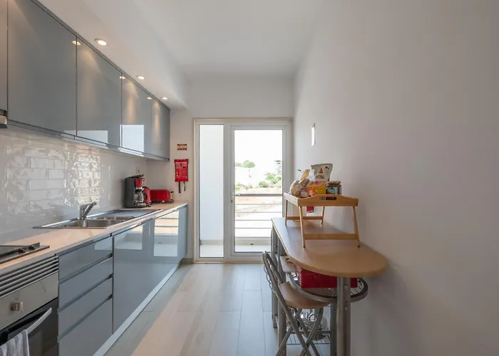 Апартаменты Marina Harbour 18 By Destination Algarve Лагуш