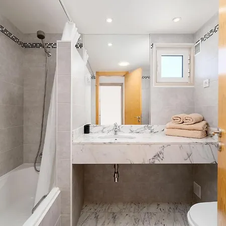 Marina Harbour 18 By Destination Algarve Apartament *