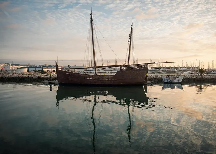 Marina Harbour 18 By Destination Algarve *