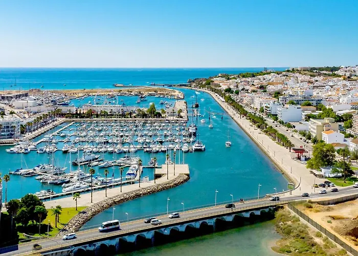Marina Harbour 18 By Destination Algarve