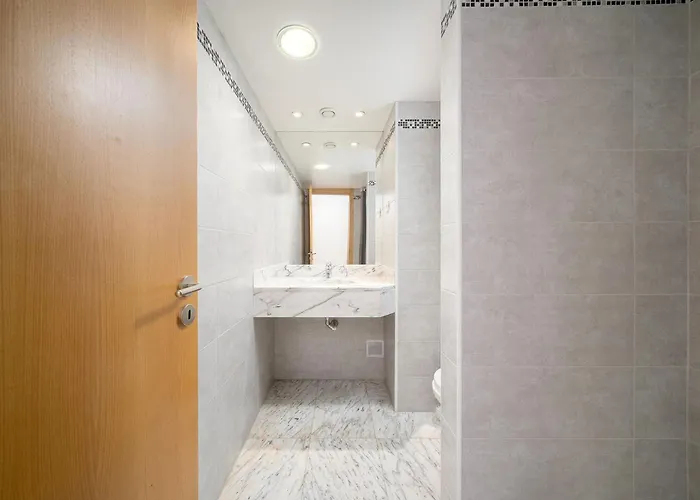 Marina Harbour 18 By Destination Algarve * Lagos